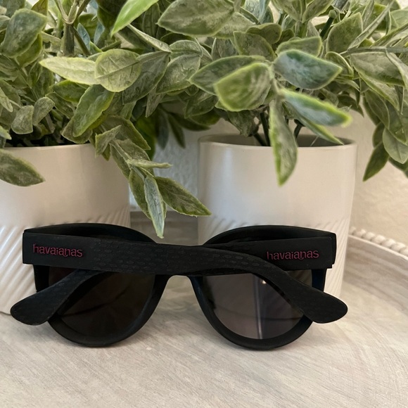 Havaianas NORONHA/M Black Sunglasses w/ Violet (Iridescent) Lens main image 8